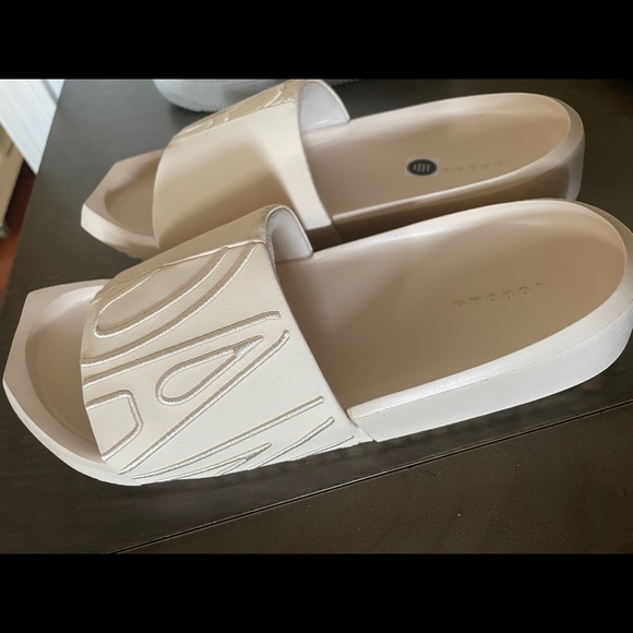 COPY - slipper - Picture 2 of 3